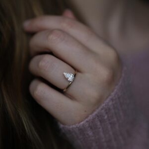 Aesthetic silver band with a pear cut moissanite that captures pure brilliance A dainty yet statement ring built for modern fine jewelry lovers Crafted to bring subtle glamour with a high-end finish