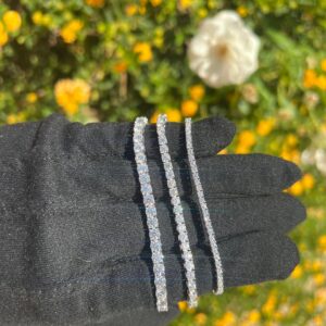 Premium 14k White Gold Diamond Line Bracelet Trio Featuring Graduated Round Stones, High Shine Elegant Wrist Set for Layering or Solo Wear, Refined Gift Choice for Special Occasions and Everyday Luxury