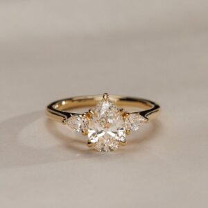 Blooming moissanite centerpiece set in sleek silver with graceful symmetry A piece that blends nature-inspired beauty with modern refinement Designed for a look that feels both fresh and timeless