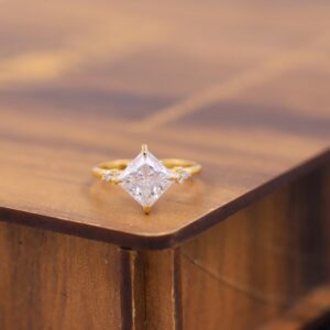 Avenique 14K Gold Diamond Ring for Women Kite Shape Center with Balanced Side Accents Fine Jewelry for Daily Elegance, Fine Jewelry Gift for Her