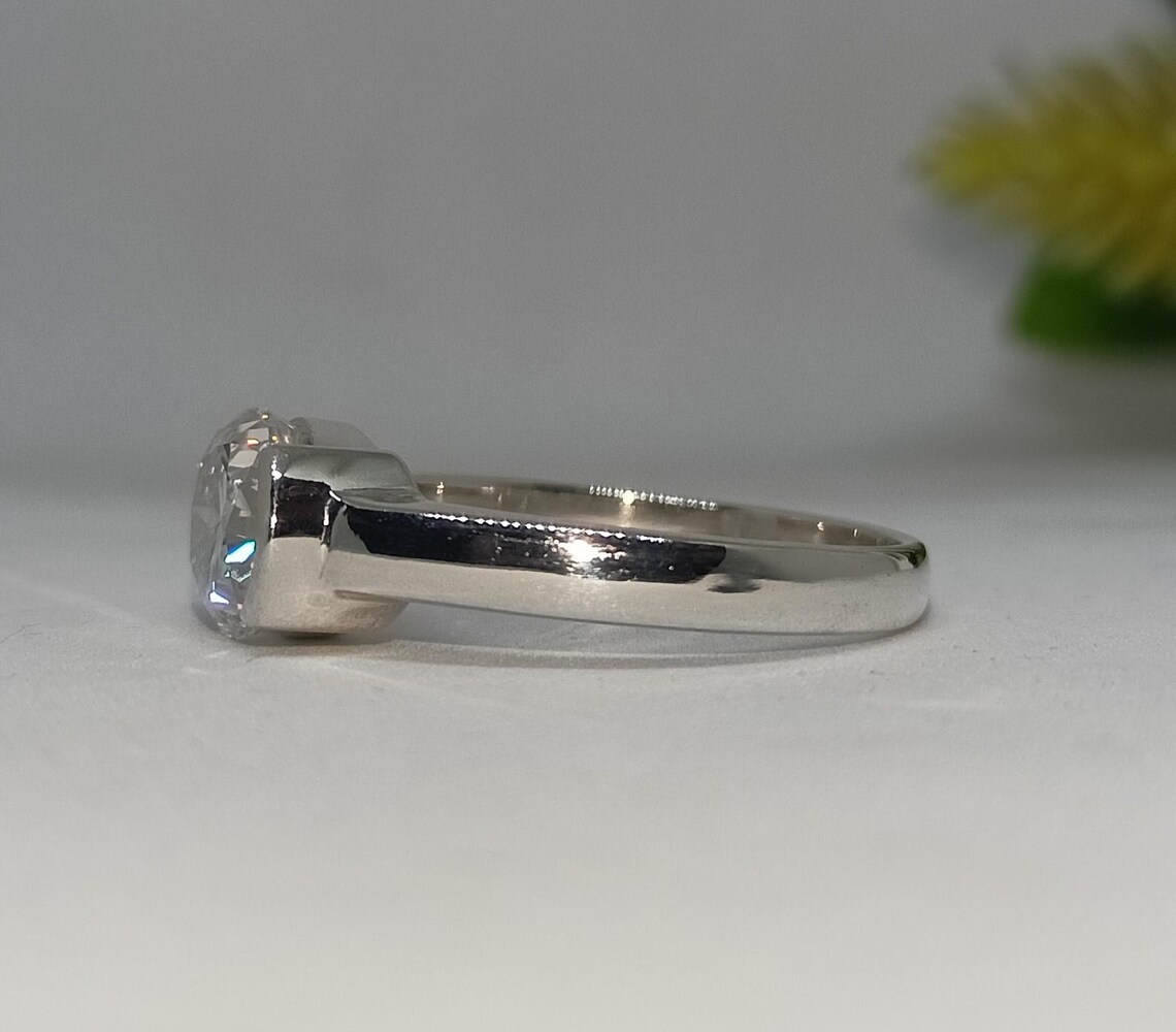 Luxury Sparkling Moissanite Silver Ring for Women Perfect Wedding Proposal Ring, Anniversary Gift, Promise Ring, Dainty Stackable Jewelry & Timeless Sophisticated Statement Piece - Image 5