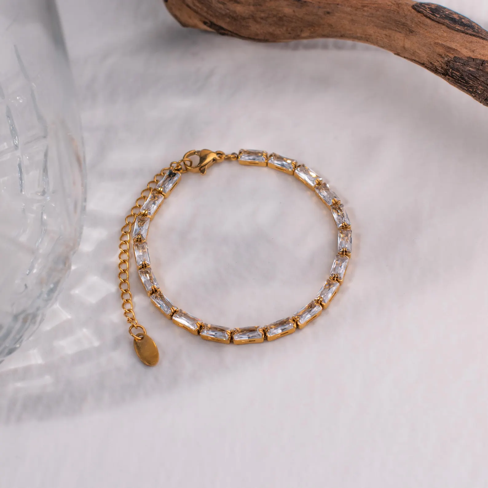 Sleekform 14K Gold Bracelet for Women with Refined Crystal Placement Clean Silhouette A Polished Wrist Essential for Modern Wardrobe Pairing - Image 3