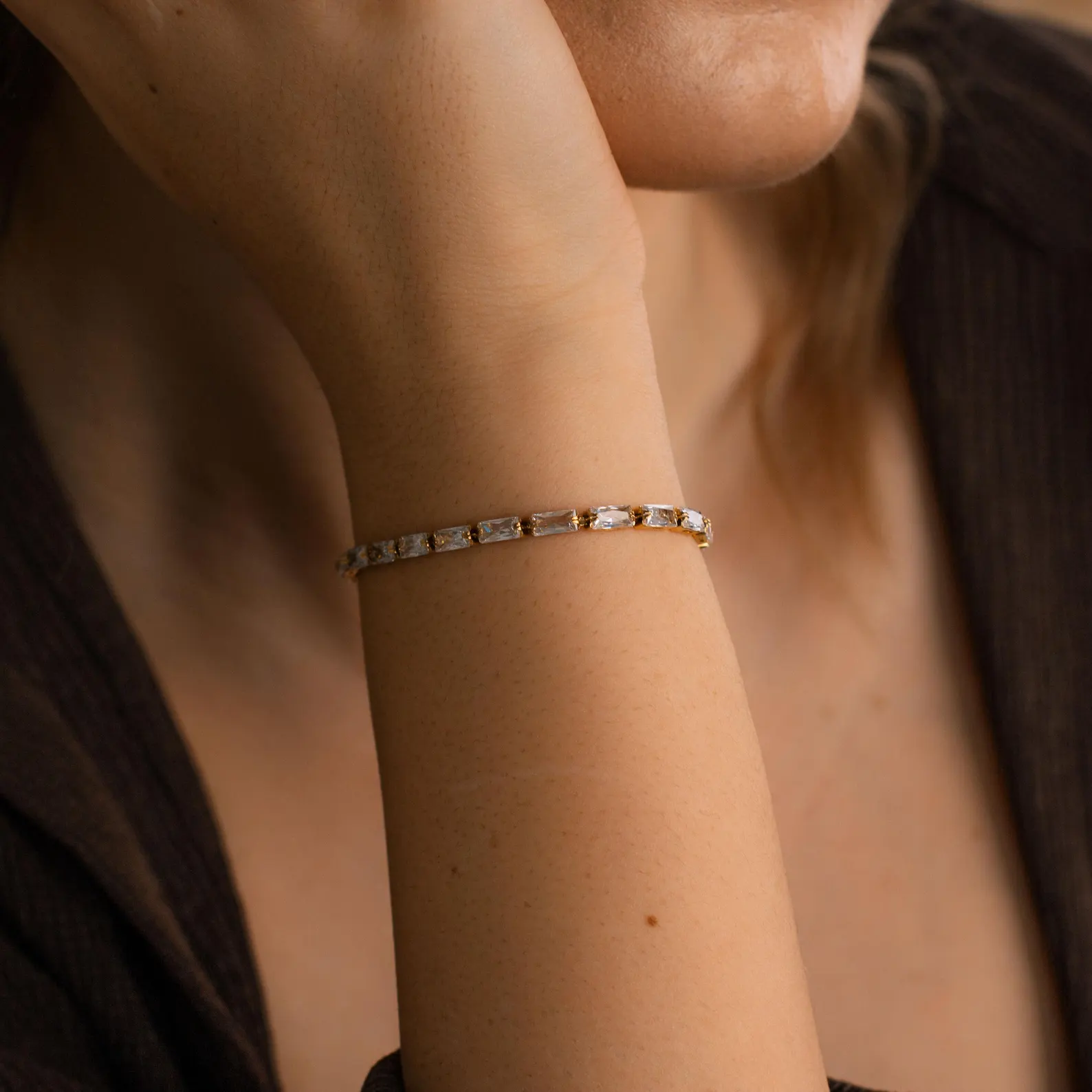 Sleekform 14K Gold Bracelet for Women with Refined Crystal Placement Clean Silhouette A Polished Wrist Essential for Modern Wardrobe Pairing - Image 2