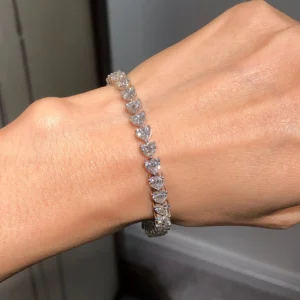 Ultra Glow 14K Gold Crystal Bracelet for Women with Sharp Cut Stones in a Smooth Flow Line A High Impact Wrist Essential That Feels Premium and Looks Expensive