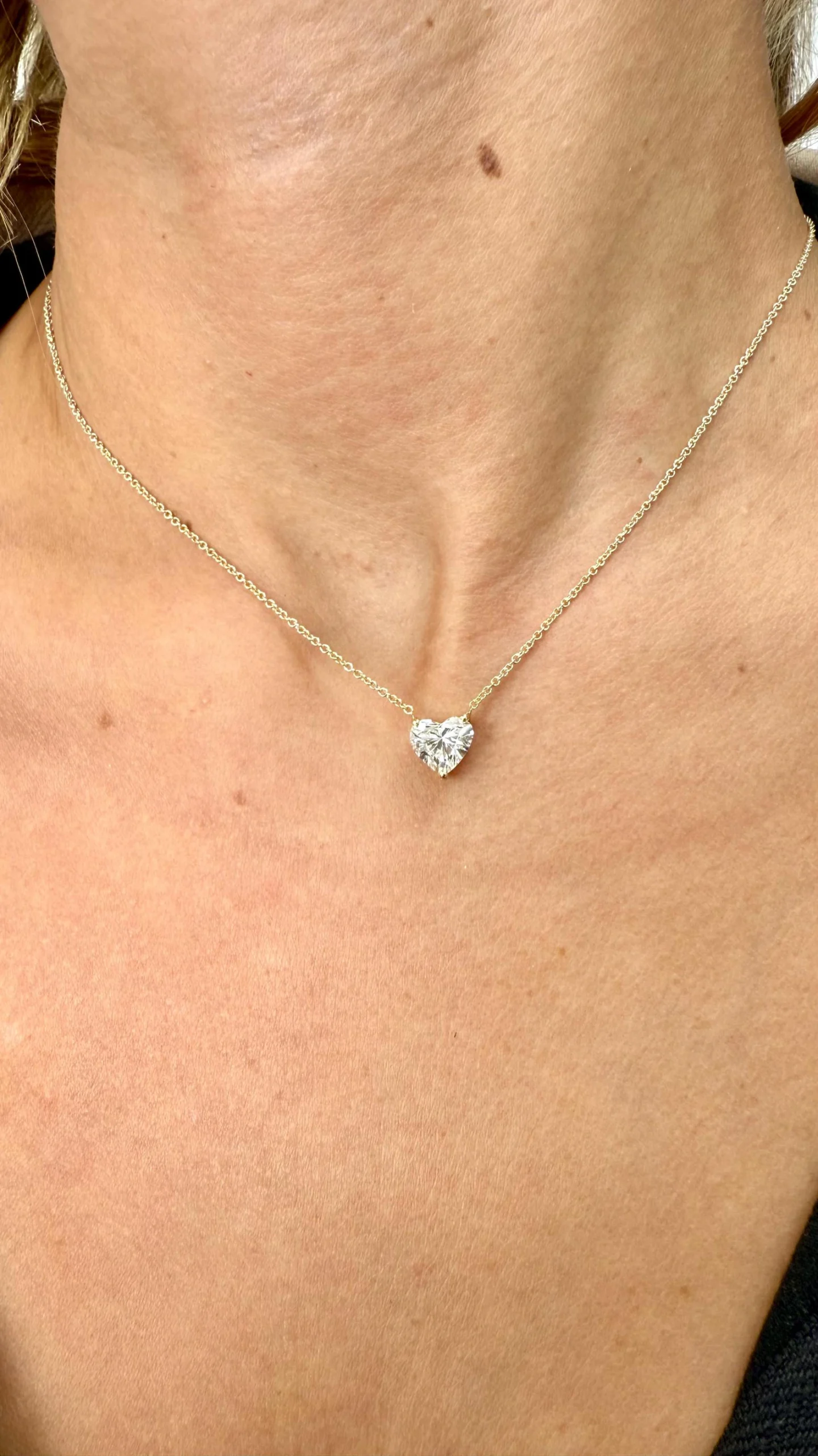 Everyday Jewelry Piece Designed for Effortless Luxury and Refined Minimal Style Classic Round Diamond Pendant Necklace in 14K Gold with Brilliant Center Sparkle and Timeless Elegant Appeal