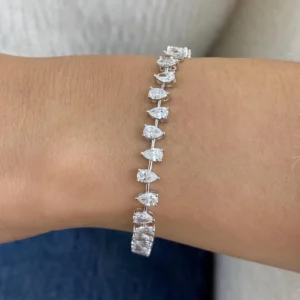 Orbit 14K Gold Bracelet for Women with Alternating Crystal Forms in a Balanced Sequence A Contemporary Wrist Piece Bringing Structure and Light Together