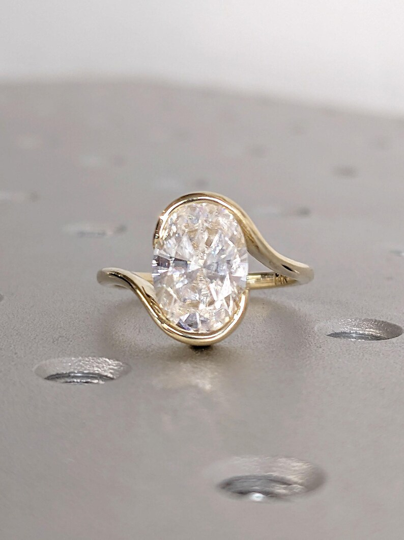 Aura Shine 14K Yellow Gold Oval Cut Diamond Engagement Ring Minimalist Solitaire Ring Classic Fine Jewelry Timeless Bridal Ring for Women Delicate Handmade Gift