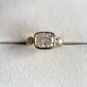 Vintage Inspired Cushion Cut Diamond Three Stone Ring in 14K Yellow Gold Bezel Set Center Stone with Round Side Diamonds, Minimalist Antique Style Engagement Ring, Elegant Fine Jewelry Gift for Her