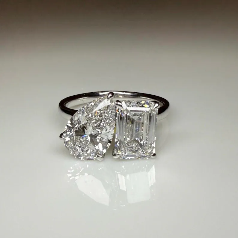 Artistic Toi et Moi Diamond Engagement Ring in 14K White Gold Pear Cut and Emerald Cut Dual Stone Ring, Modern Two Stone Statement Bridal Ring, Elegant Fine Jewelry Gift for Her