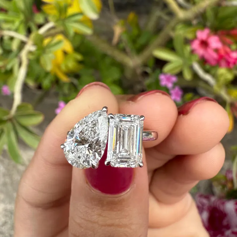 Artistic Toi et Moi Diamond Engagement Ring in 14K White Gold Pear Cut and Emerald Cut Dual Stone Ring, Modern Two Stone Statement Bridal Ring, Elegant Fine Jewelry Gift for Her - Image 5