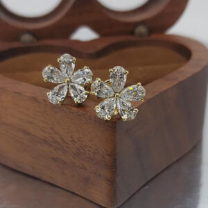 Radiating 14K Gold Marquise Diamond Flower Stud Earrings for Women Bloom Inspired Cluster Design Fine Jewelry Graceful Everyday Gift lower Design Cluster Stud Jewelry for Everyday Shine