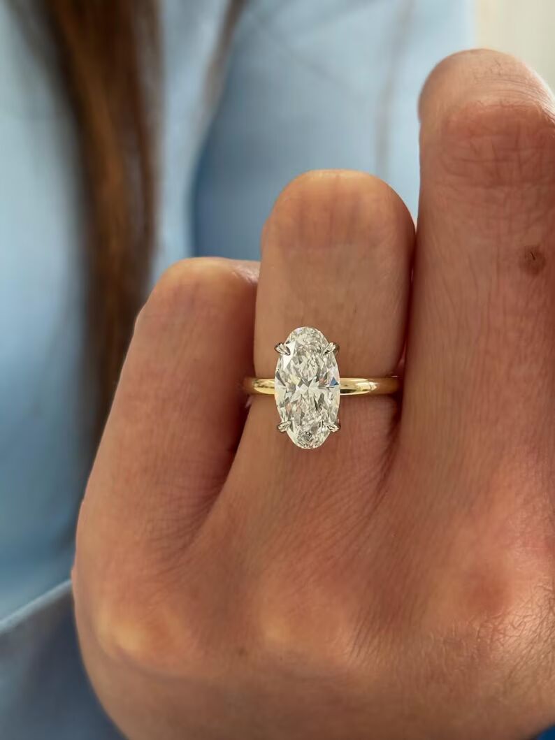 Classic Moval Cut Diamond Solitaire Engagement Ring in 14K Yellow Gold Elegant Elongated Center Stone with Minimalist Prong Setting, Timeless Bridal Fine Jewelry Gift for Her